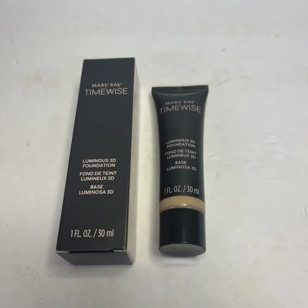 New In Box Mary Kay Timewise Luminous 3D Foundation Beige C 120 Full Size 100022